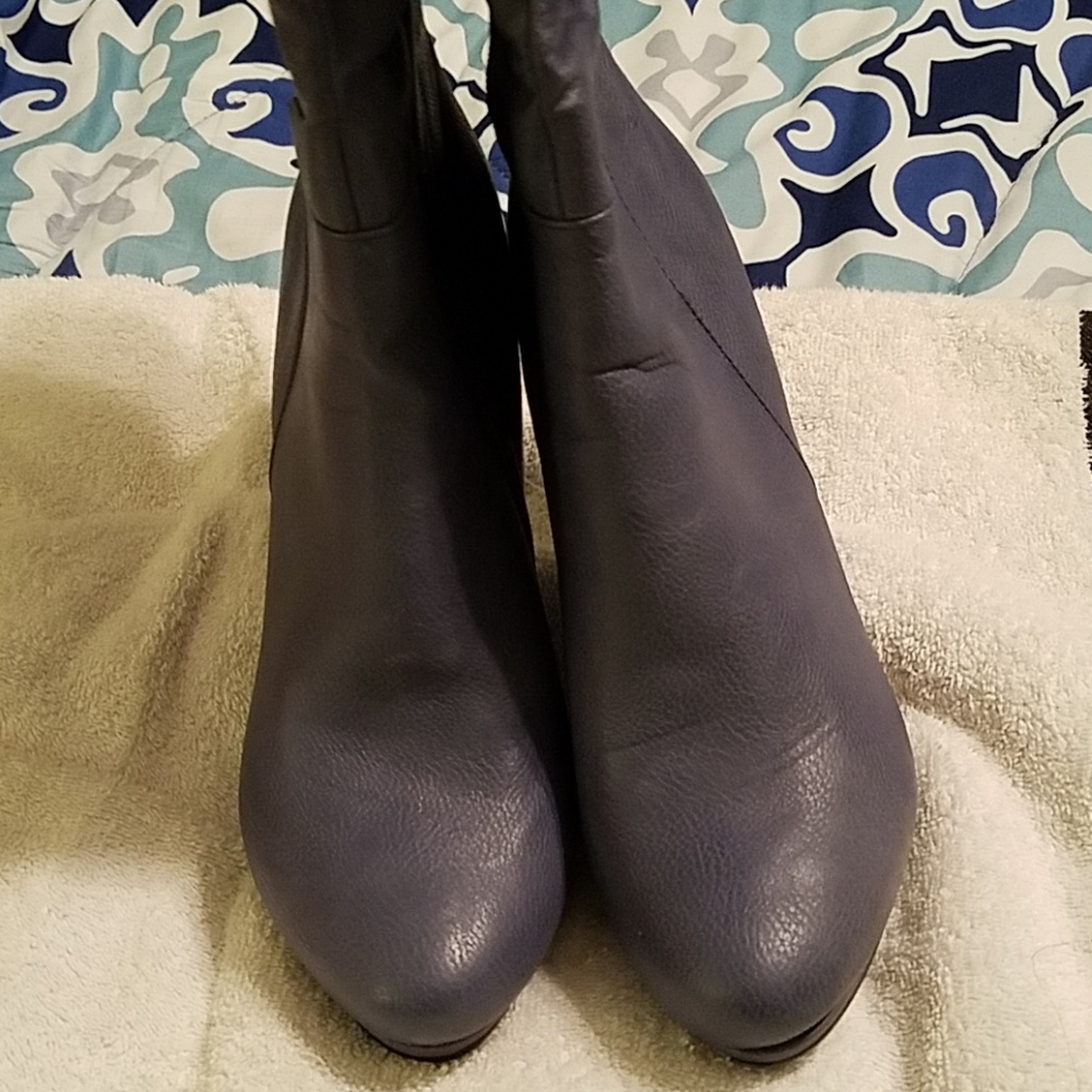 Stunning zip on the side boots